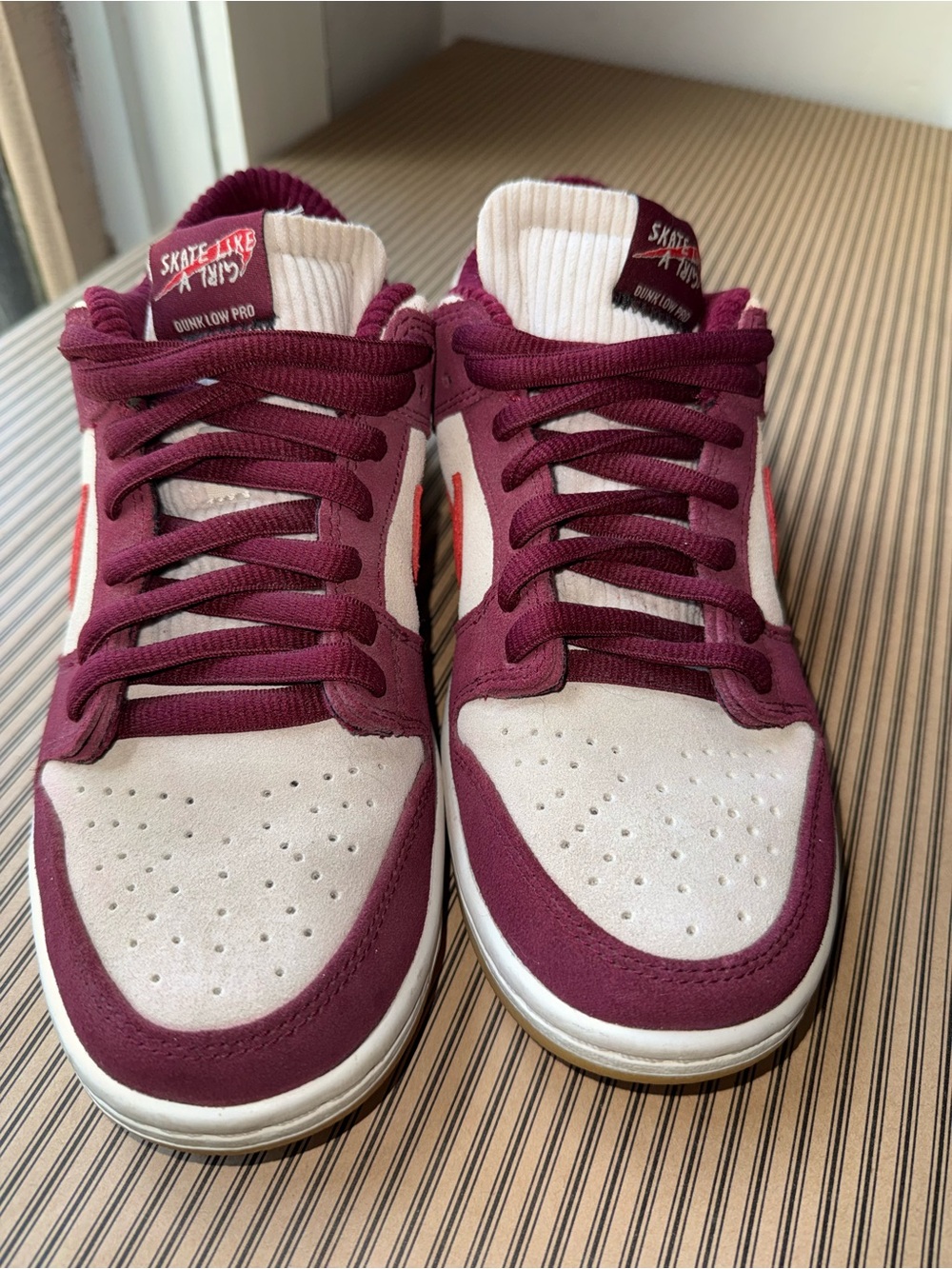 Skate Like A Girl - x Nike Dunk SB Low White - Picture 7 of 7